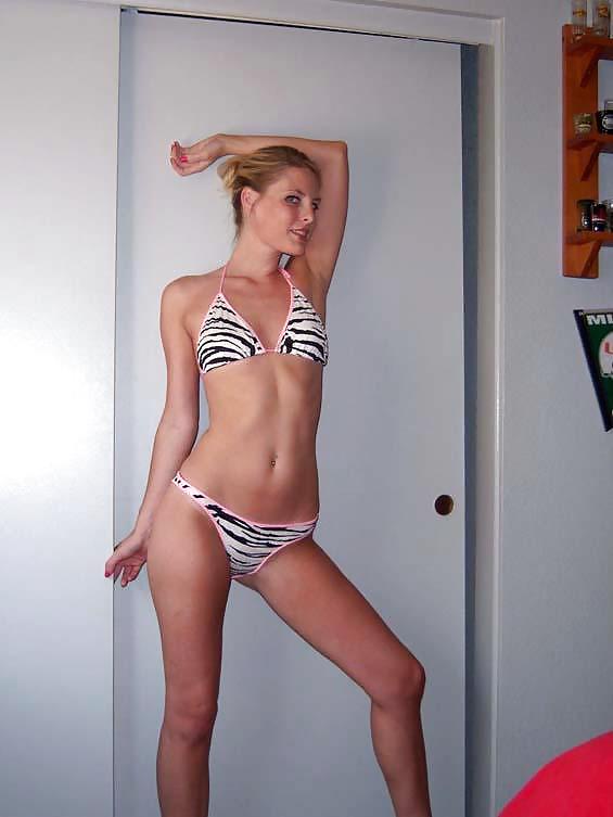 Blonde strips and spreads #9303737