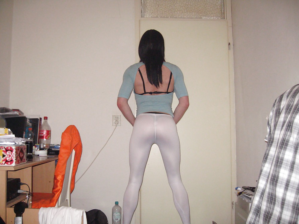 No puedes decidir: ¿falda o legging blanco? 
 #3989629