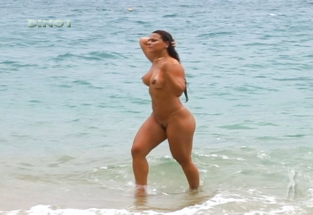 Viviane Araujo Am Strand Ohne Fotoshop #19539882