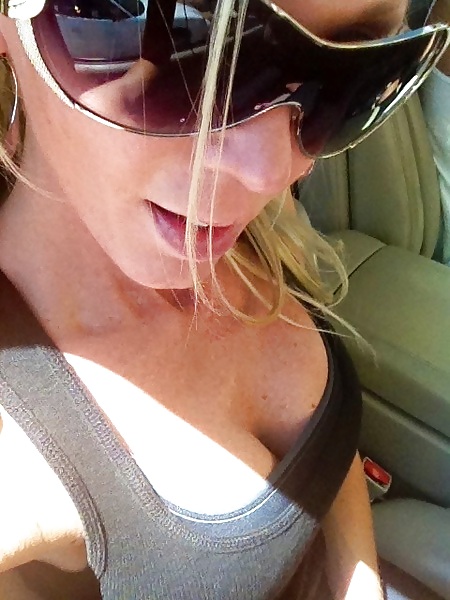 Hot Girls in Sunglasses #11020513