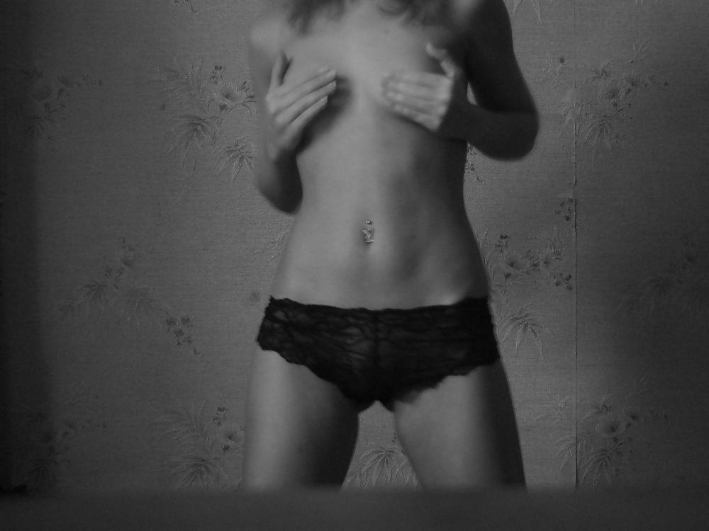 かわいい女の子が自分の裸体を見せる - csm
 #3801