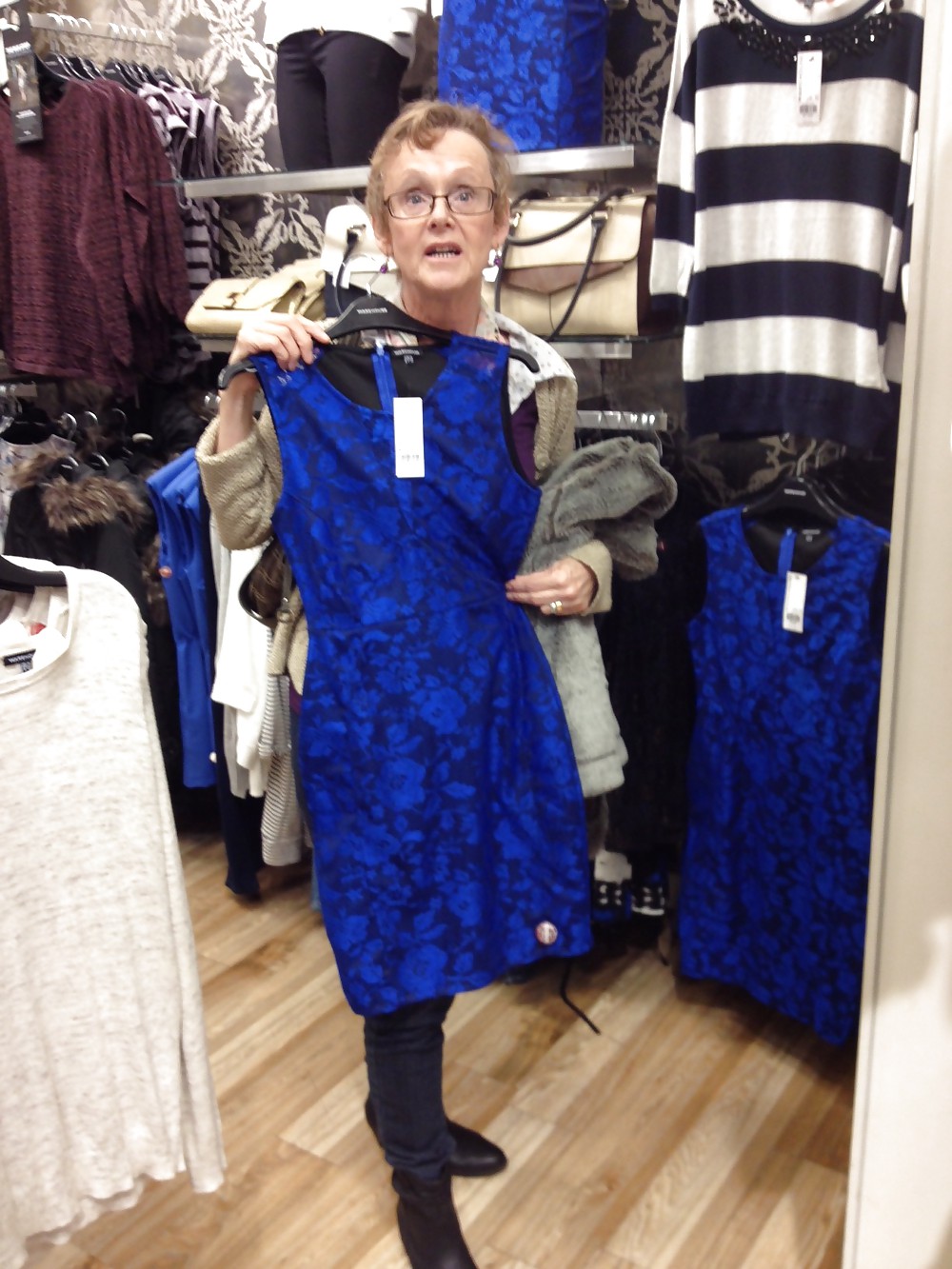 アウト＆アバウト
 #21252246