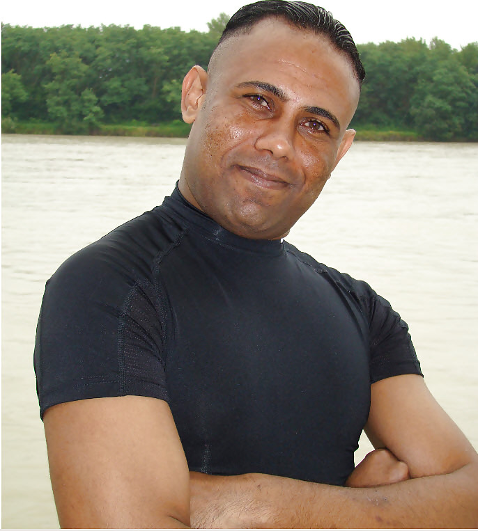 Ricardo 00)) #9596606