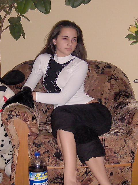 Romanian amateur teen Andra and her friends #1655044