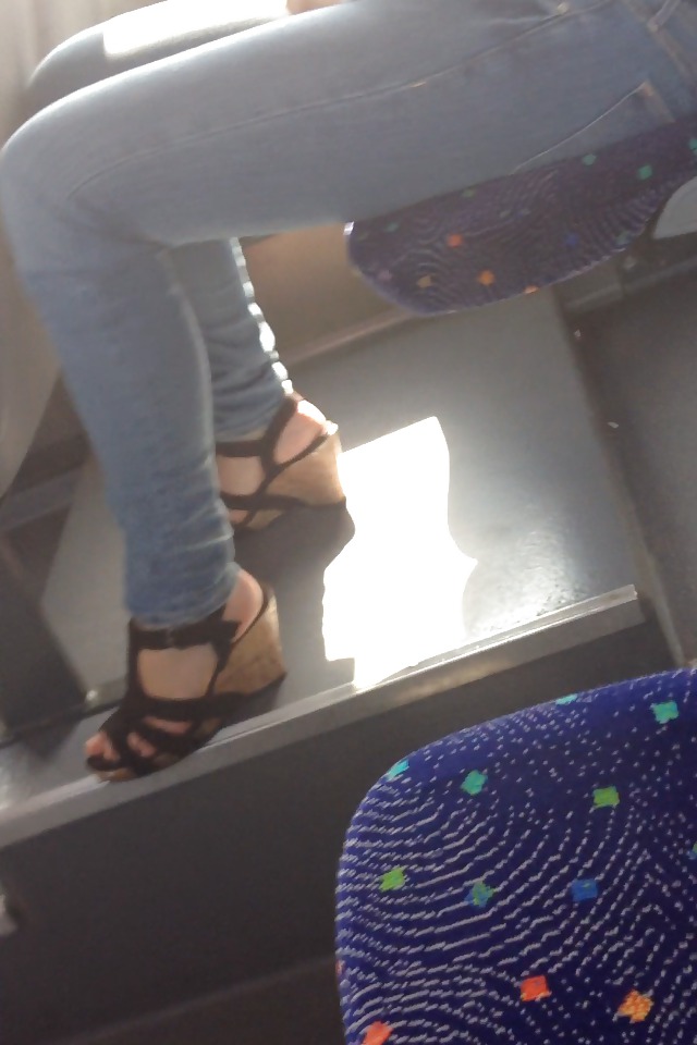 Ass Flirt In Einem Bus #12694585