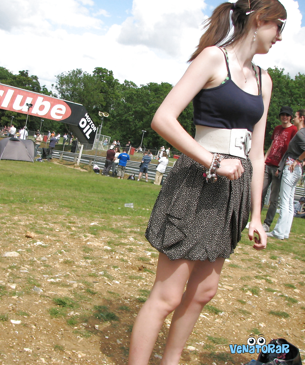 El escote de la pendeja
 #20936171