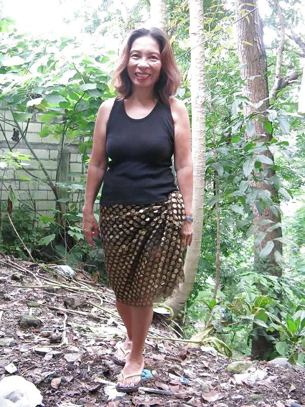 Mi novia filipina asiática arrugada - ¡una verdadera milf!
 #13840393