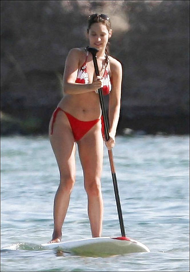 Kelly Brook bikini candids in Francia
 #2025781