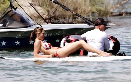 Kelly Brook bikini candids in Francia
 #2025796