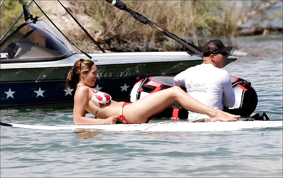 Kelly Brook Bikini Candids In Frankreich #2025851