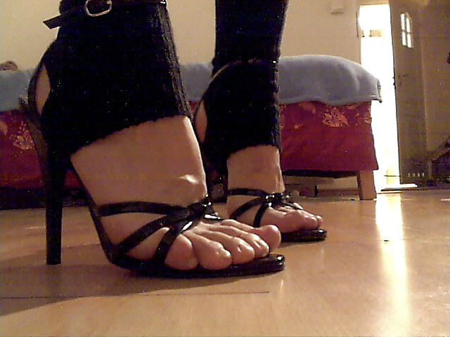 Chubby Crossdresser jeune En Talons #17296605