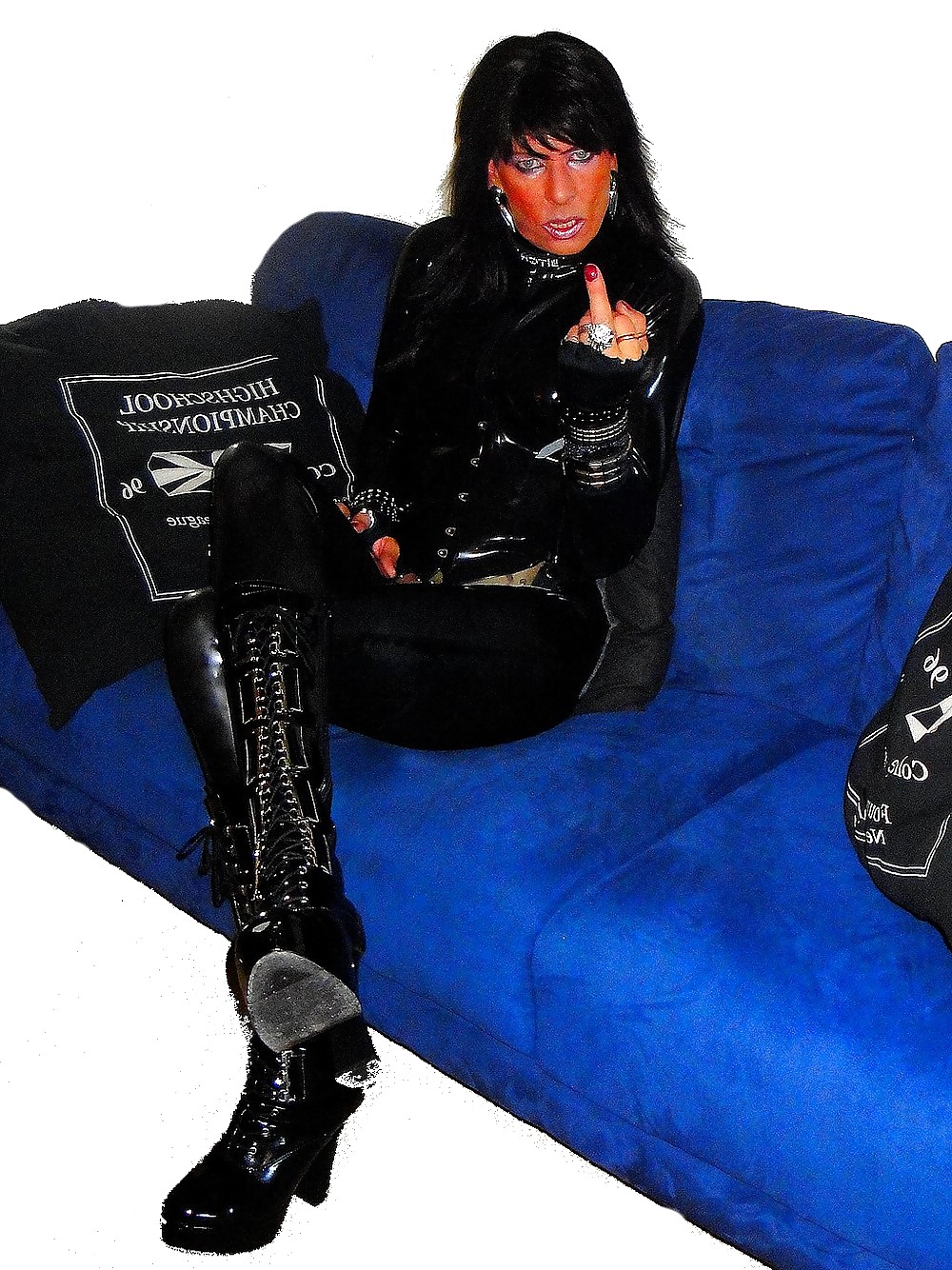 Látex tgirl
 #15592286