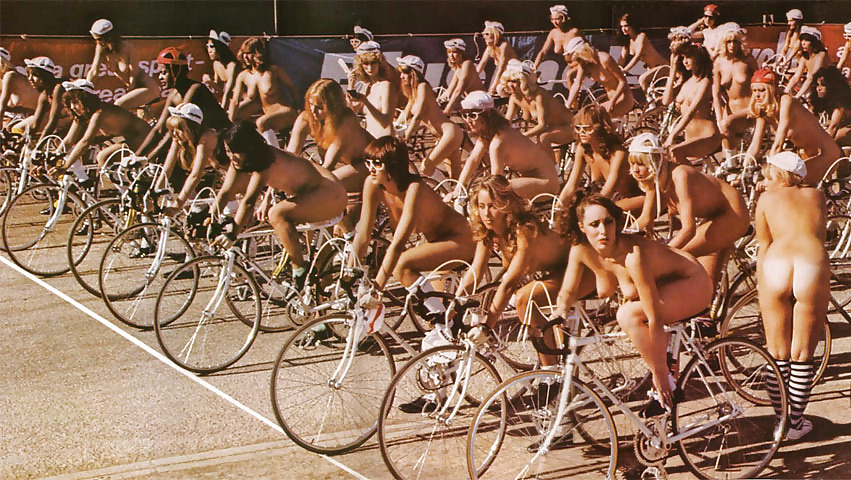 ¡Chicas en bicicleta!
 #1465651