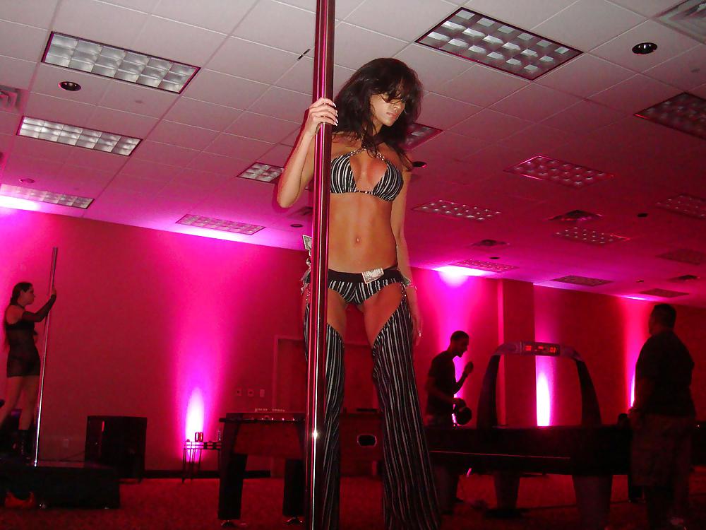 Wunderbare Stripper #22359176