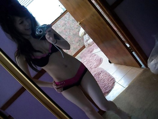 Hong Kong Mädchen Zu Wenig #22097223