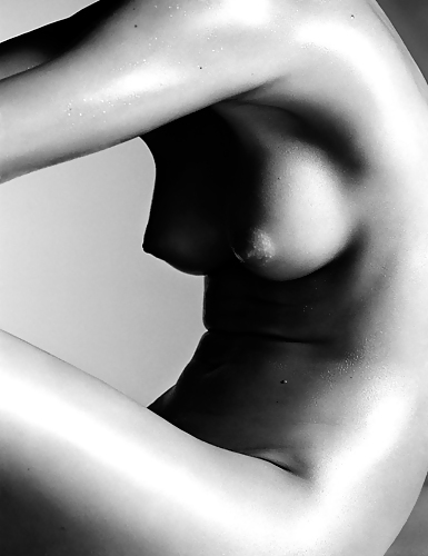 Miranda Kerr Nude For Laurent Darmon Photoshoot #10545312