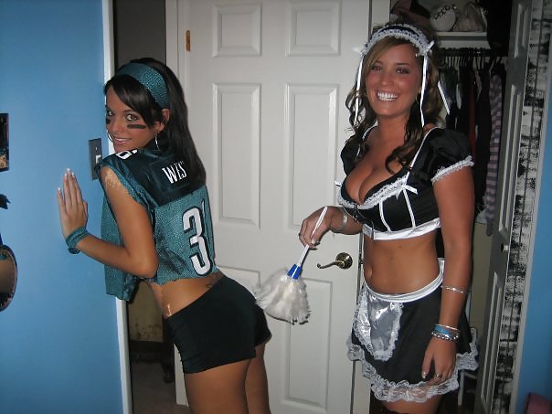 Hooters girls #8337278