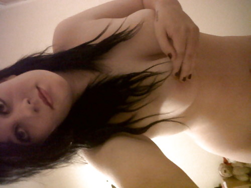 Smutdates user id: trinadreamz
 #6943496