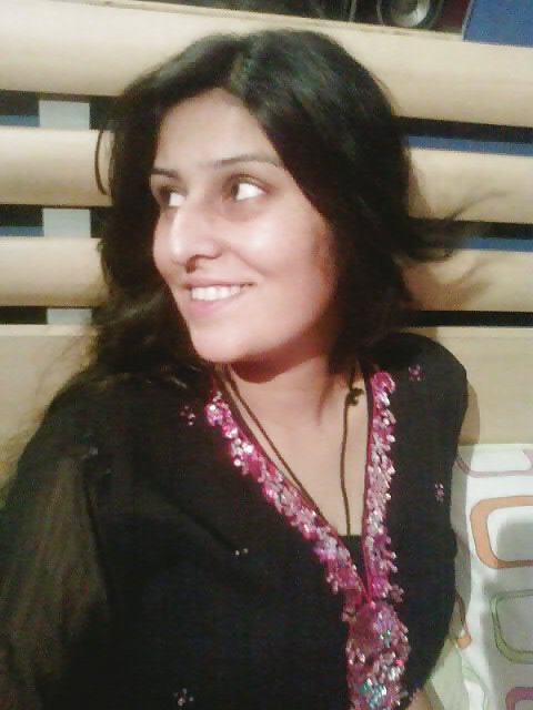 Beautiful Pakistani Girl from Kharian  #12590339