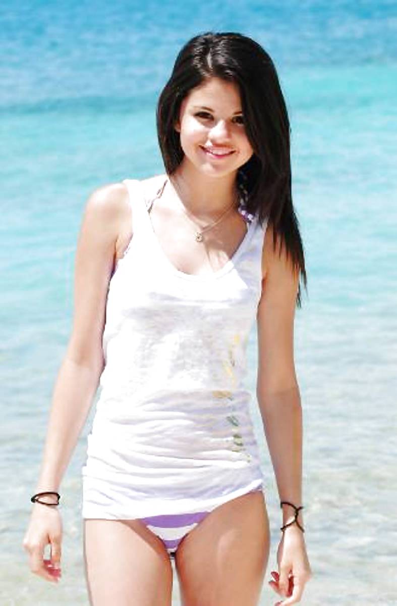 Selena gomez super hot
 #16860658