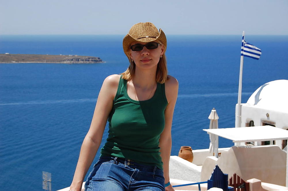 Braless 55.
 #5518925