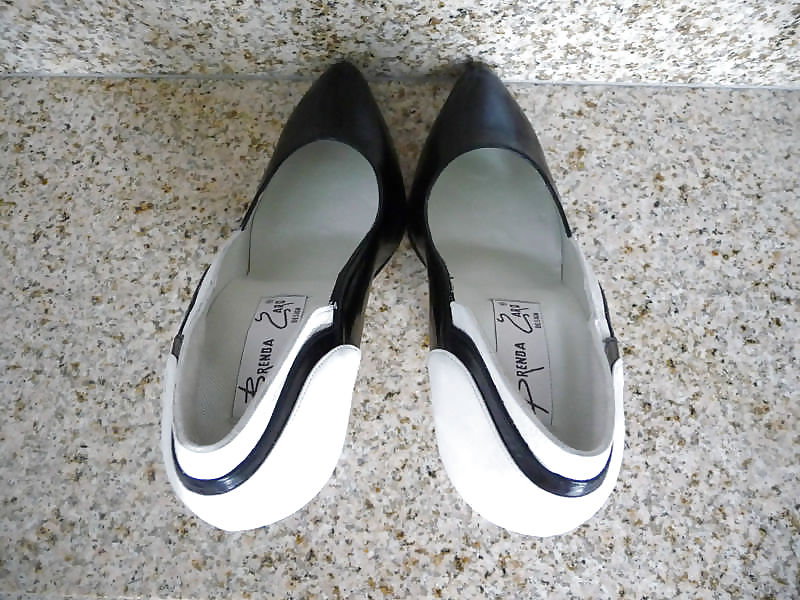 Schuhe meiner nachbarin
 #19396036