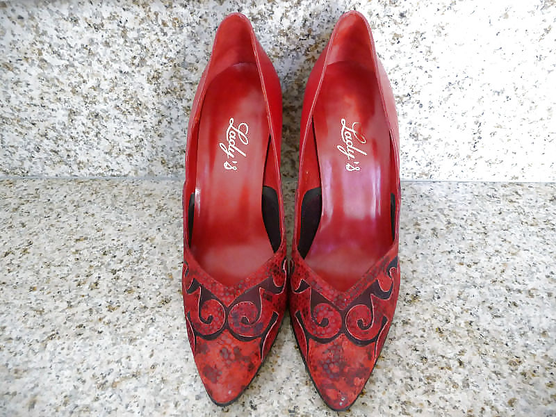 Schuhe meiner nachbarin
 #19396073