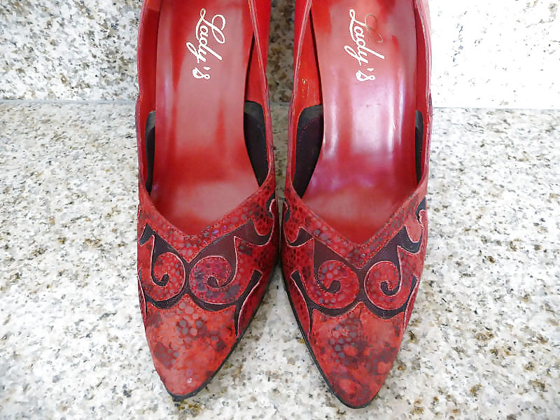 Schuhe meiner nachbarin
 #19396087