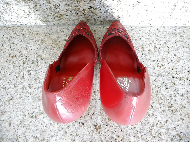 Schuhe meiner nachbarin
 #19396094