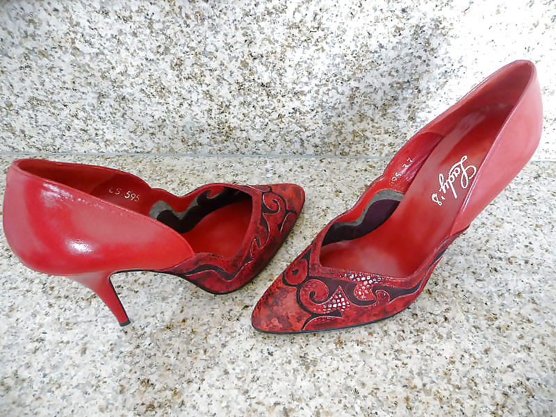 Schuhe meiner nachbarin
 #19396099