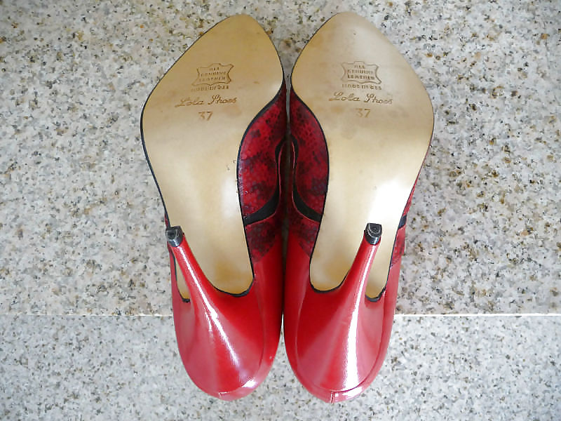 Schuhe meiner nachbarin
 #19396115