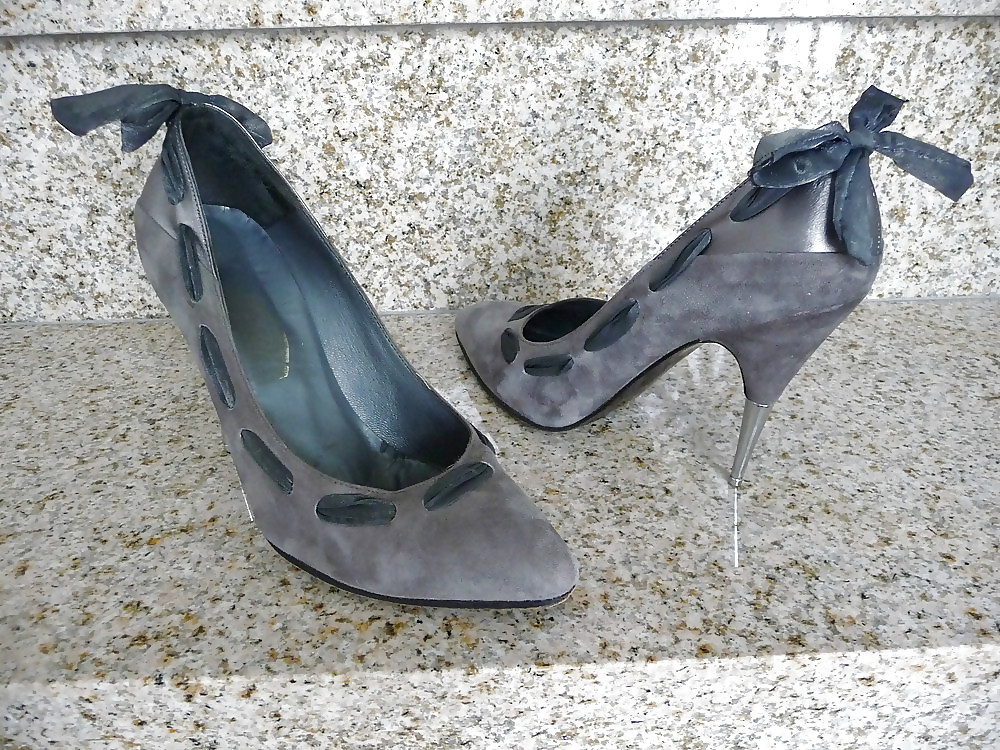 Schuhe meiner nachbarin
 #19396176