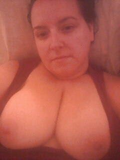 Comment if u would or want to fuck my chubby girl?? #4129258