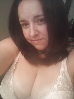Comment if u would or want to fuck my chubby girl?? #4129347