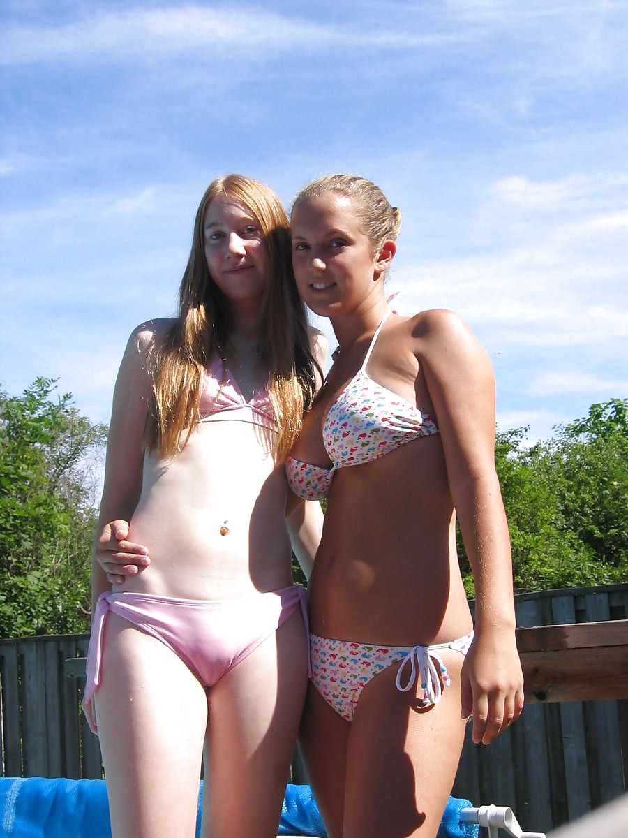 Fotzen im Badeanzug und Bikini #8783122