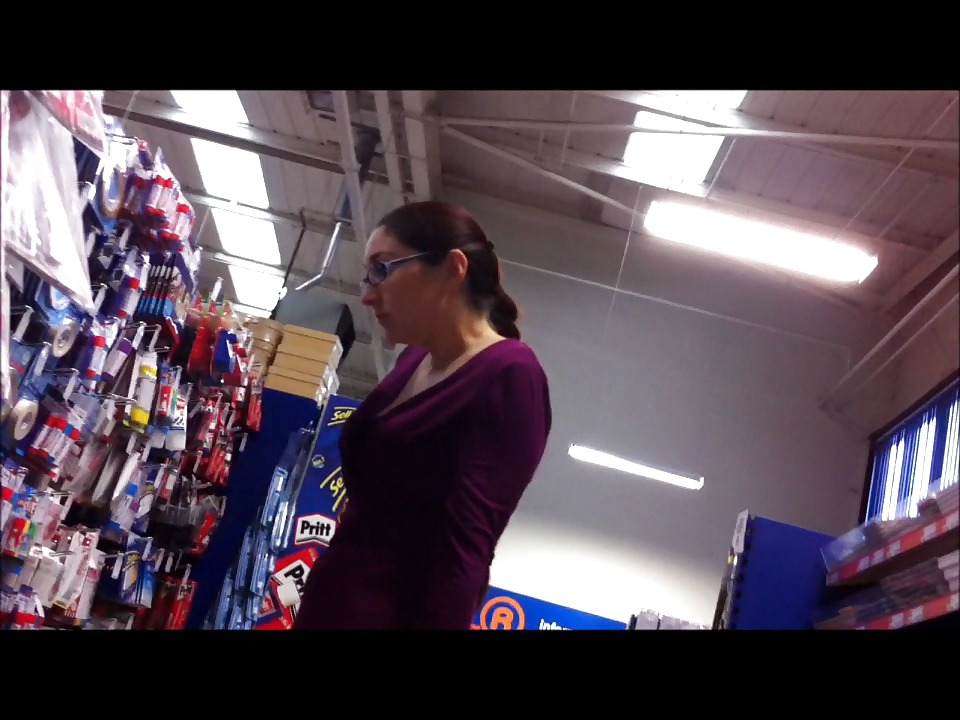 Milf de compras en lycra
 #18997361