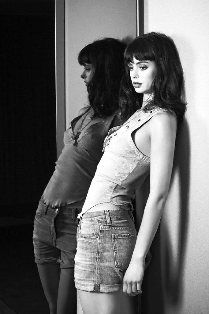 Krysten ritter
 #22730259