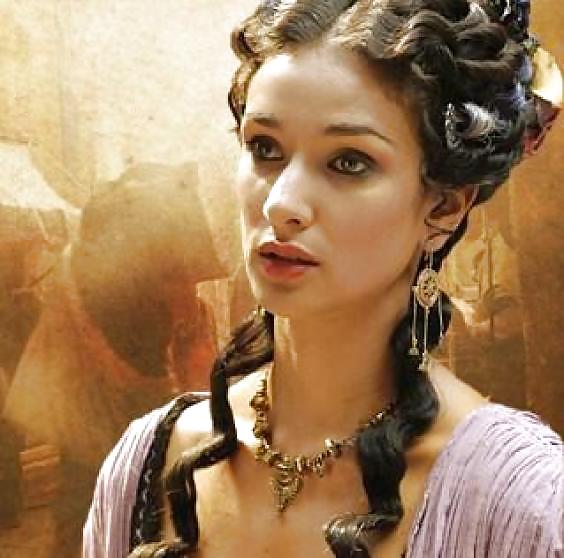 Indira varma
 #10542304