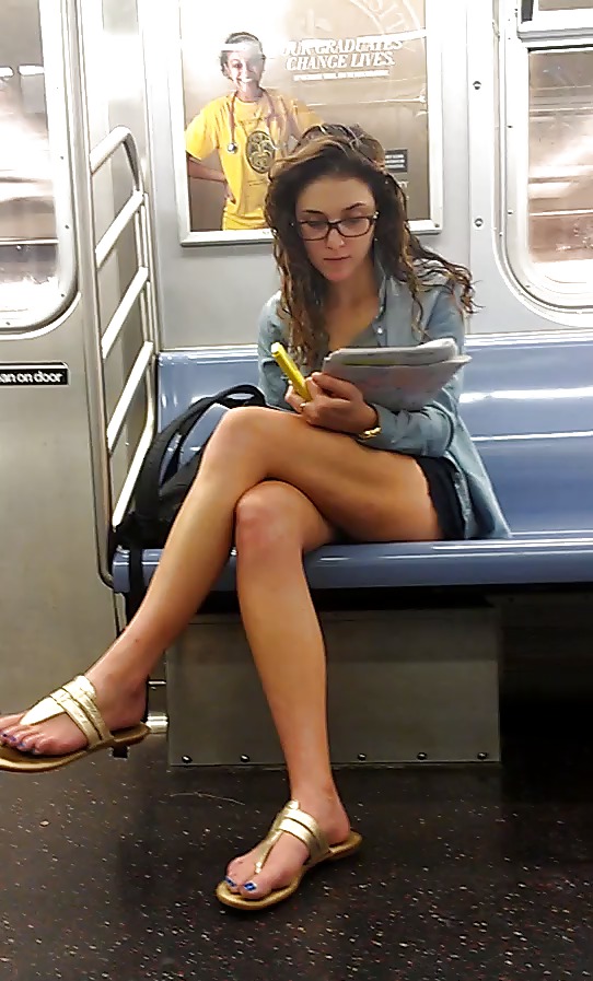 New York Subway Mädchen Kaugummi Blase Blasen Kauen #20940025