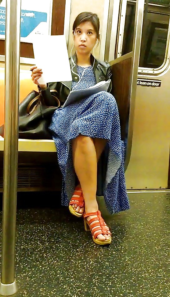New York Subway Mädchen Gesprengt Und Erwischt #22301345