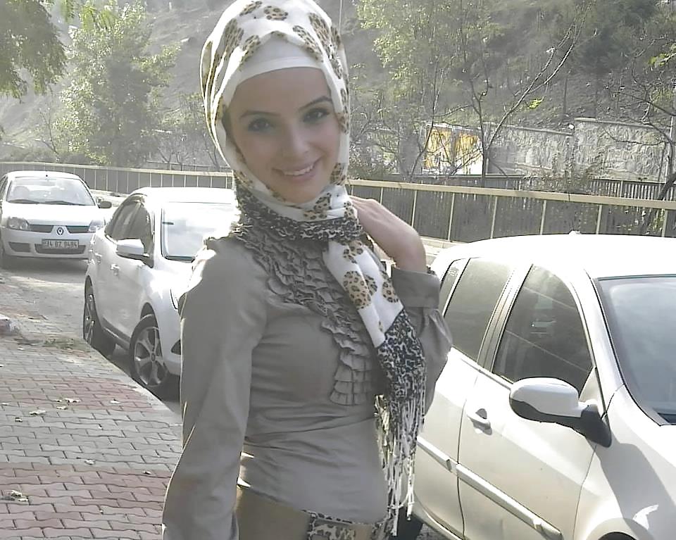 Türkisches Arabisches Hijab, Turban Tragenden Verlängerung Ausgeschaltet Ist #18205116