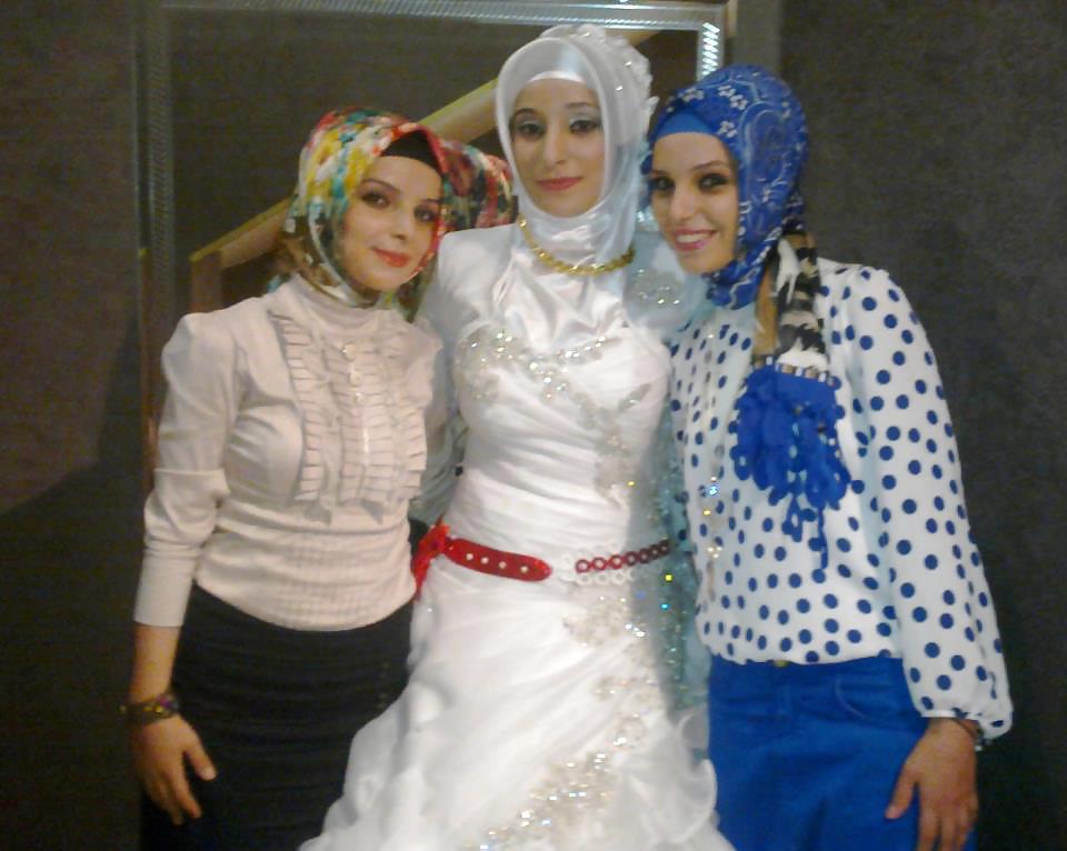 Hijab Arab Turc, Turban Portant Renouvellement Est éteint #18205334