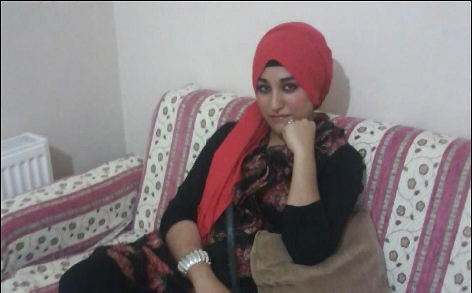 Hijab Arab Turc, Turban Portant Renouvellement Est éteint #18205354