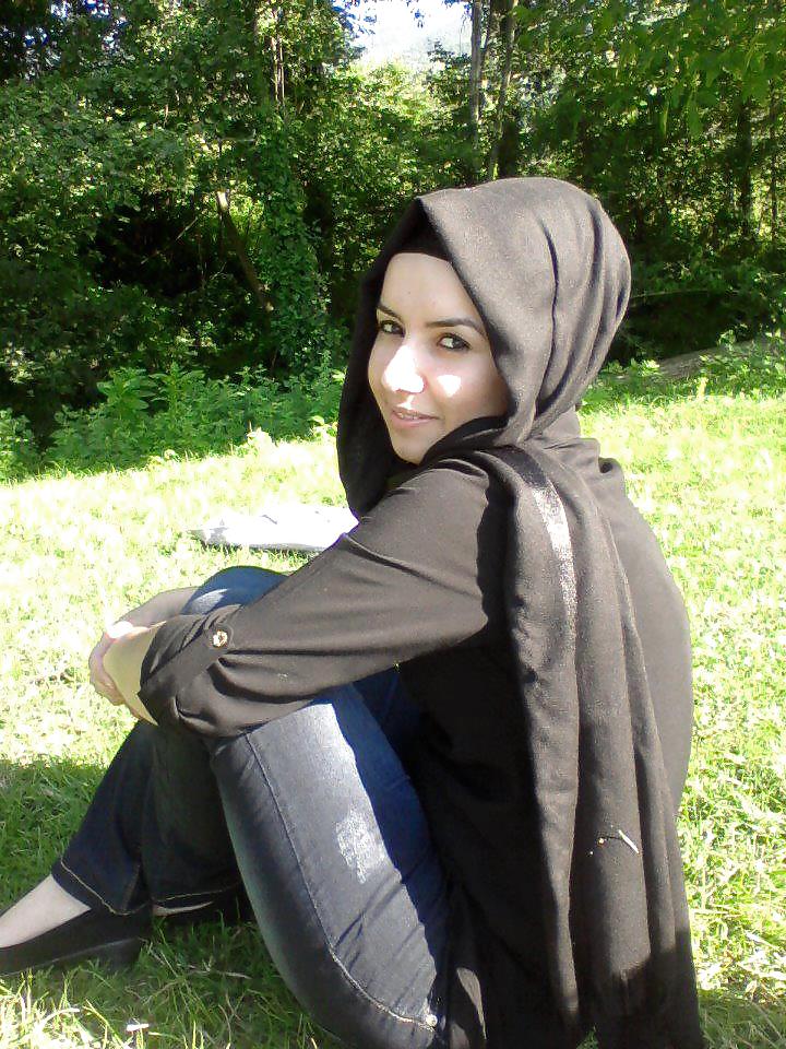 Türkisches Arabisches Hijab, Turban Tragenden Verlängerung Ausgeschaltet Ist #18205533