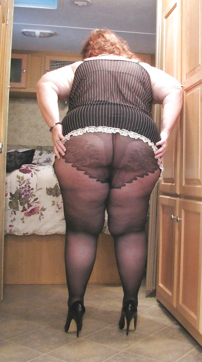 Chubby girls in high heels #3575682