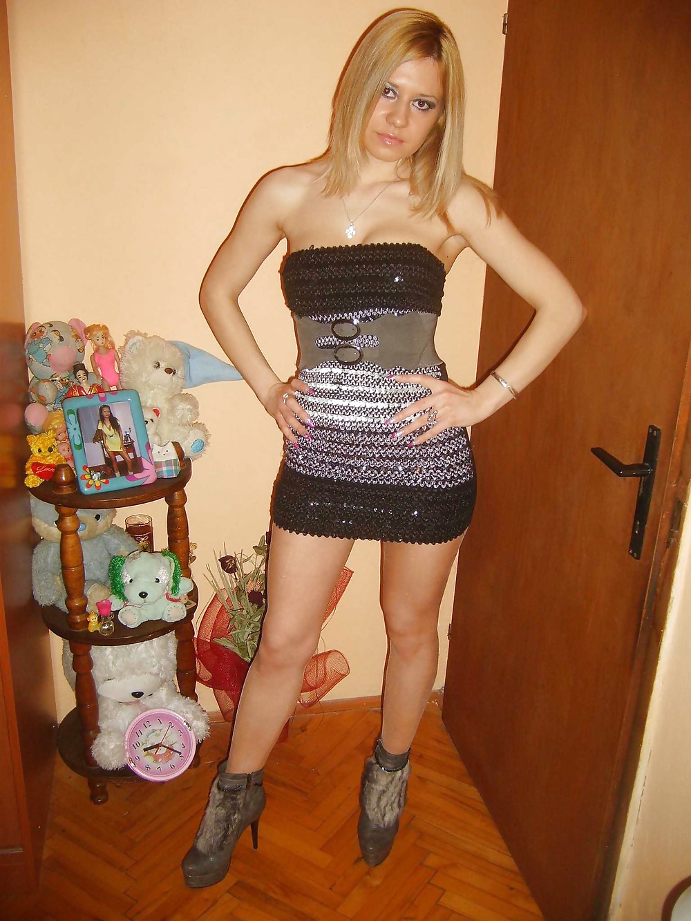 Unschuldsblondie around the world - Serbian
 #6006803