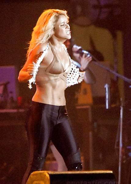 Shakira #7189941