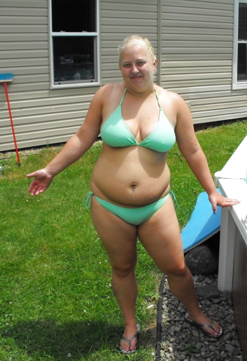 Busty bikini girls. #3522400