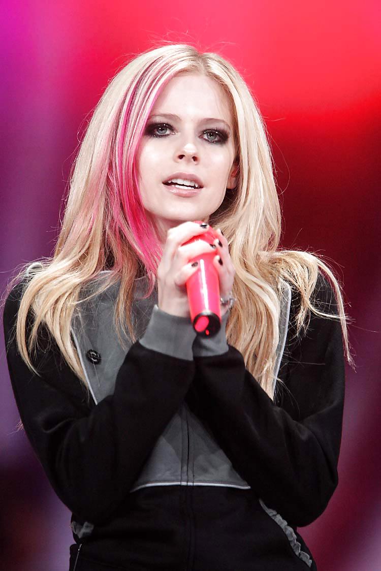 Avril Lavigne #15455671