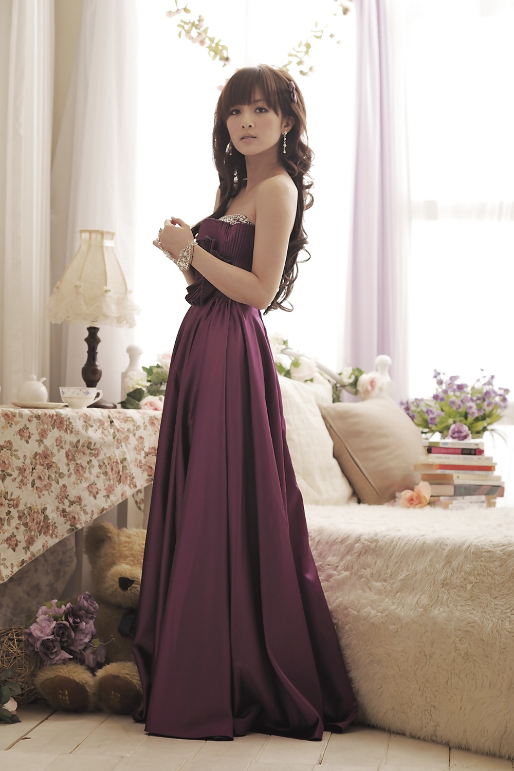 Vestido de seda púrpura
 #16662823